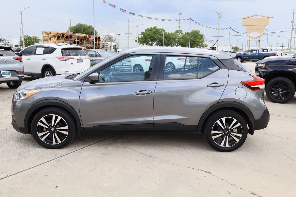 Used 2018 Nissan Kicks SV FWD image 6