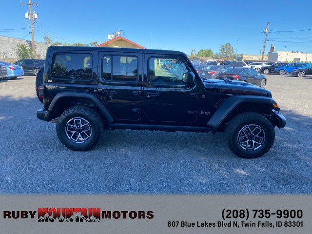 Used 2025 Jeep Wrangler Unlimited Rubicon AWD/4WD image 8
