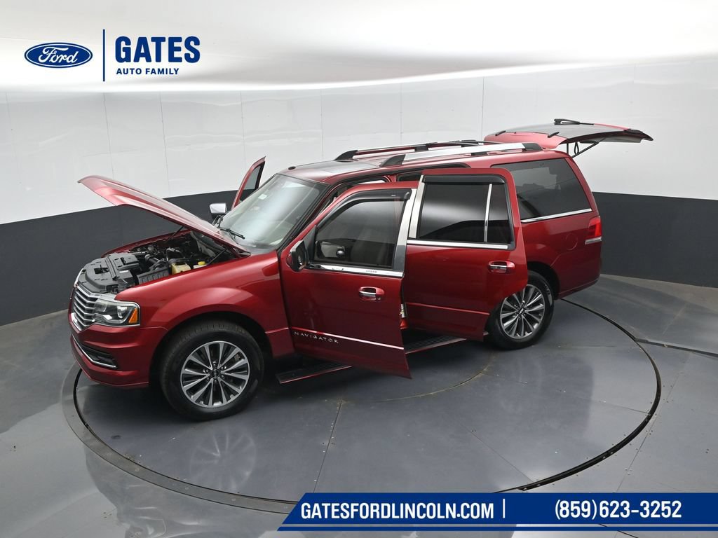 Used 2017 Lincoln Navigator Select AWD/4WD image 58