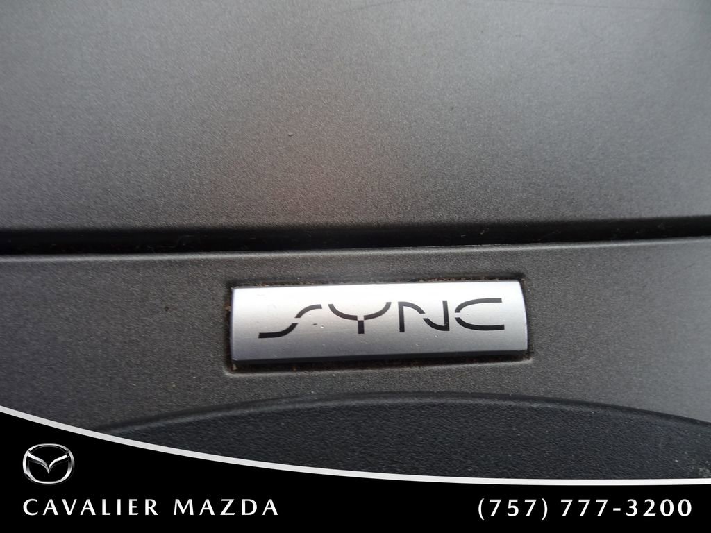 Used 2015 Ford Taurus SEL image 30