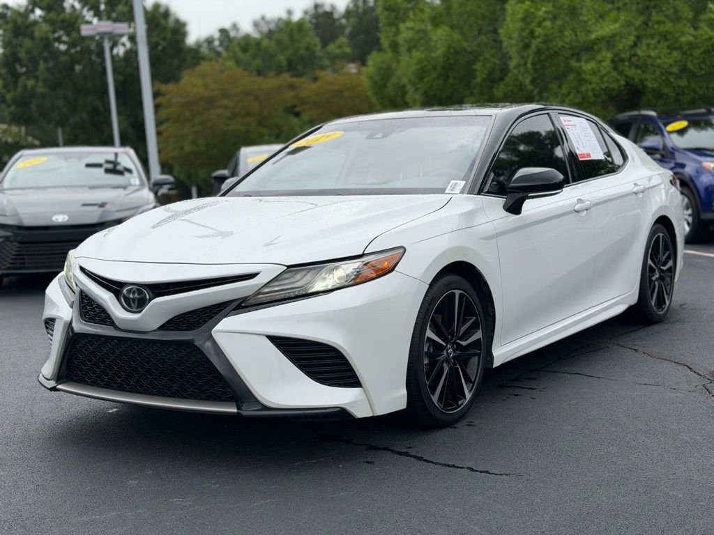 Used 2019 Toyota Camry XSE FWD image 6
