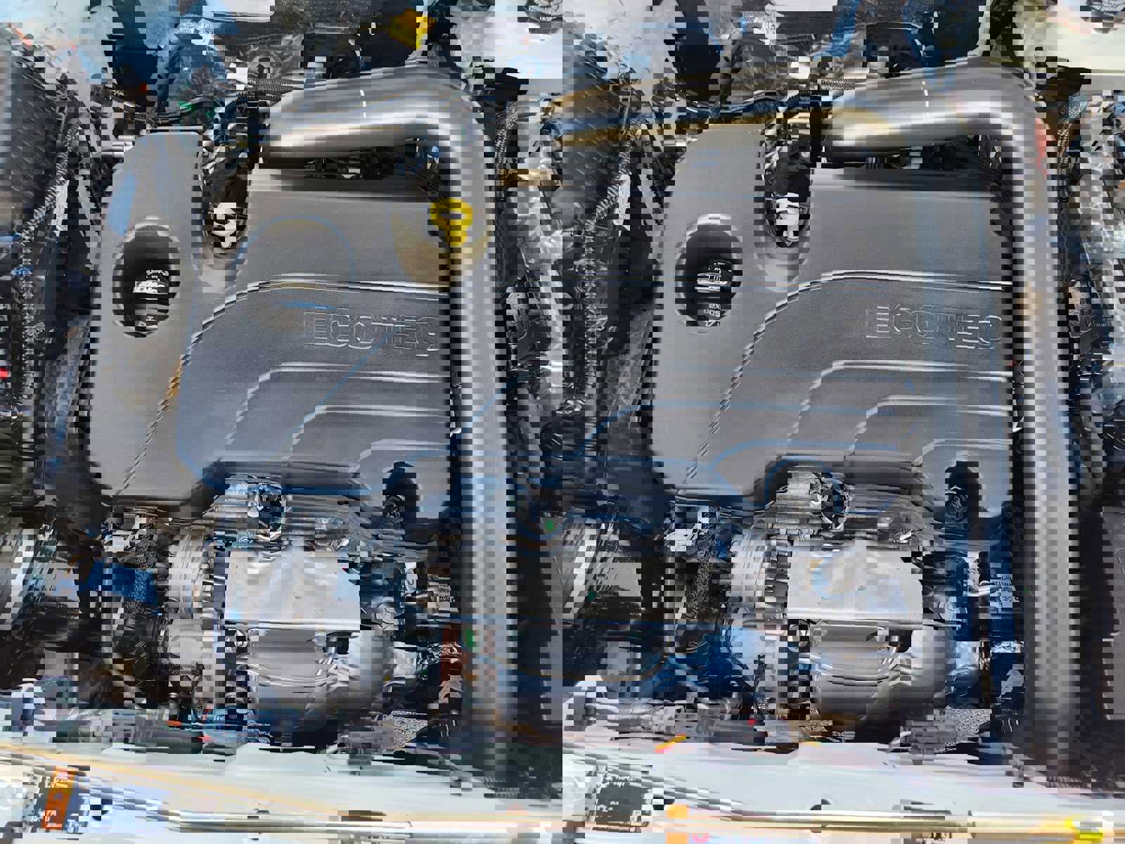 Used 2024 GMC Terrain SLE image 15