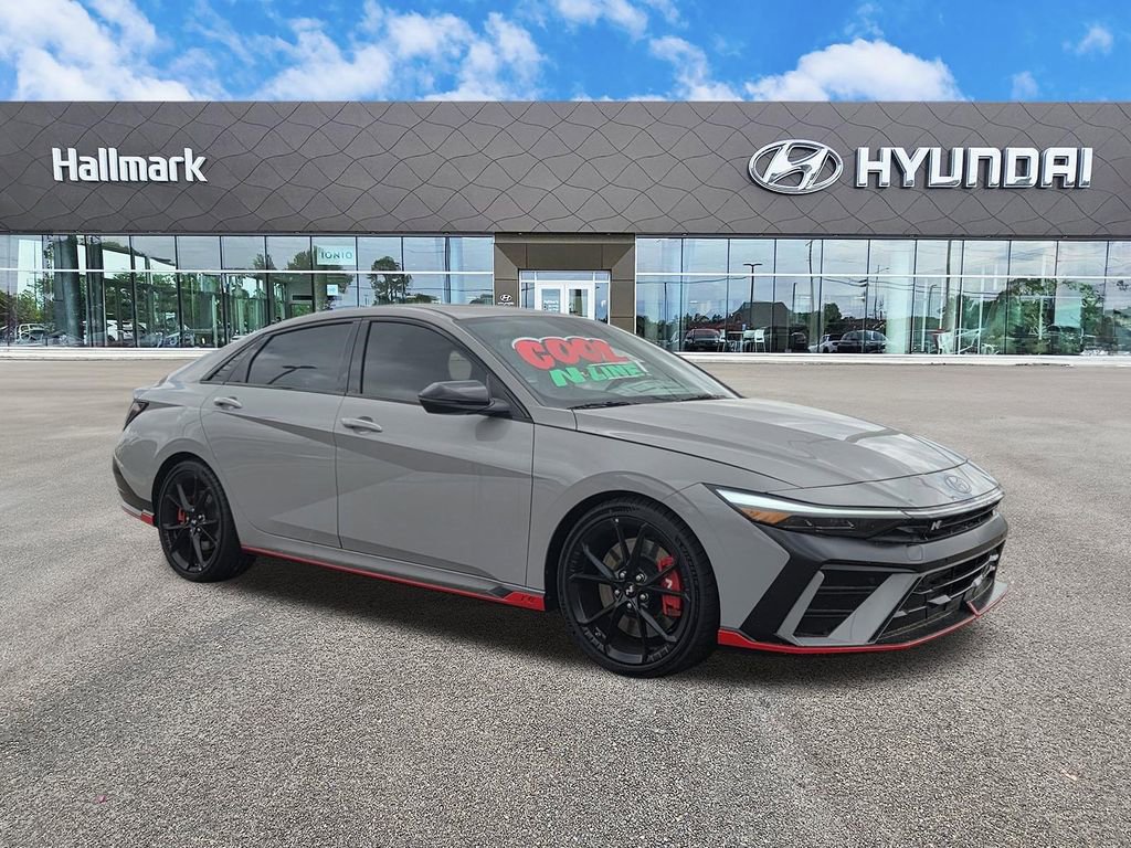Used 2025 Hyundai Elantra N image 1