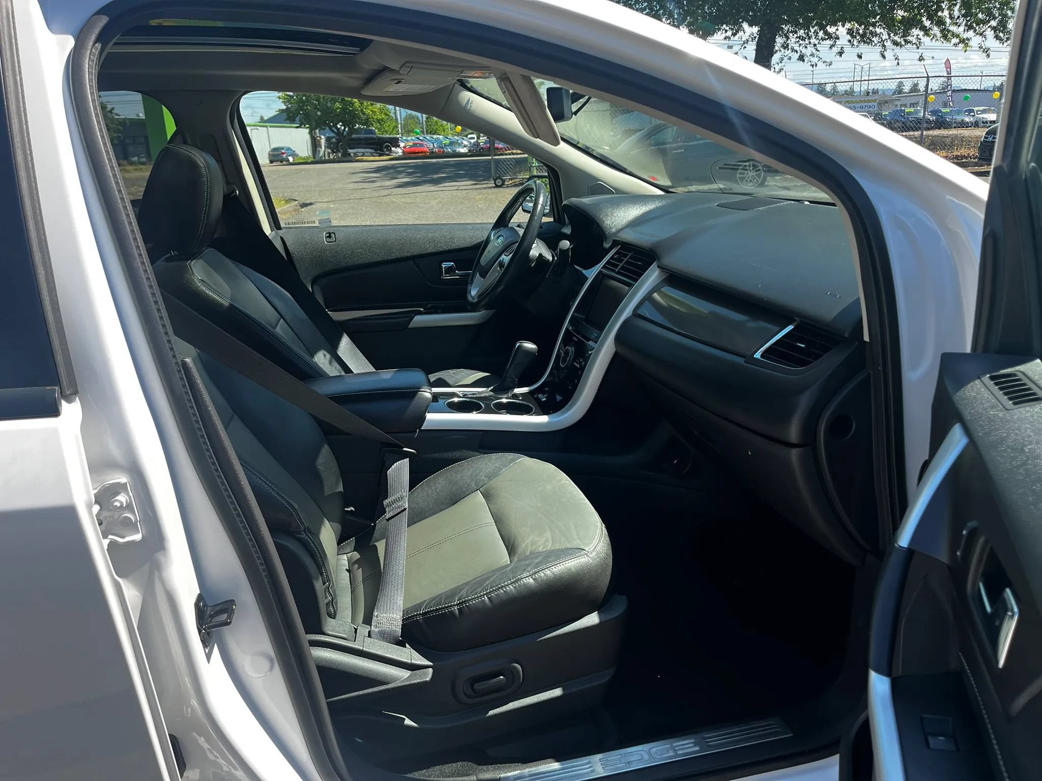 Used 2014 Ford Edge Sport w/ Driver Entry Package AWD/4WD image 16