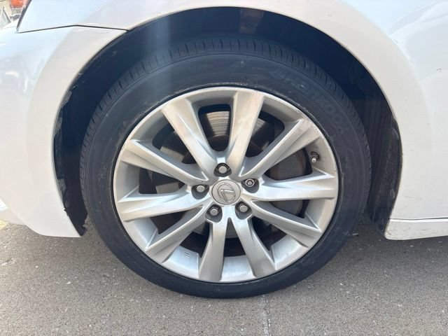 Used 2016 Lexus IS 200t RWD image 40