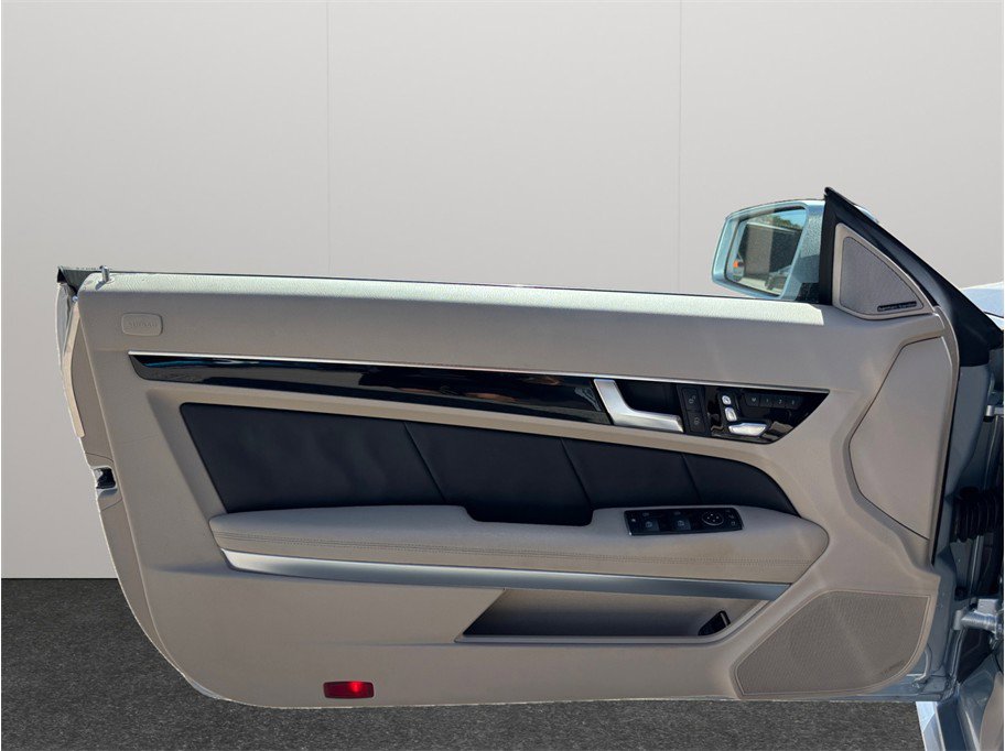 Used 2016 Mercedes-Benz E 400 Cabriolet image 23