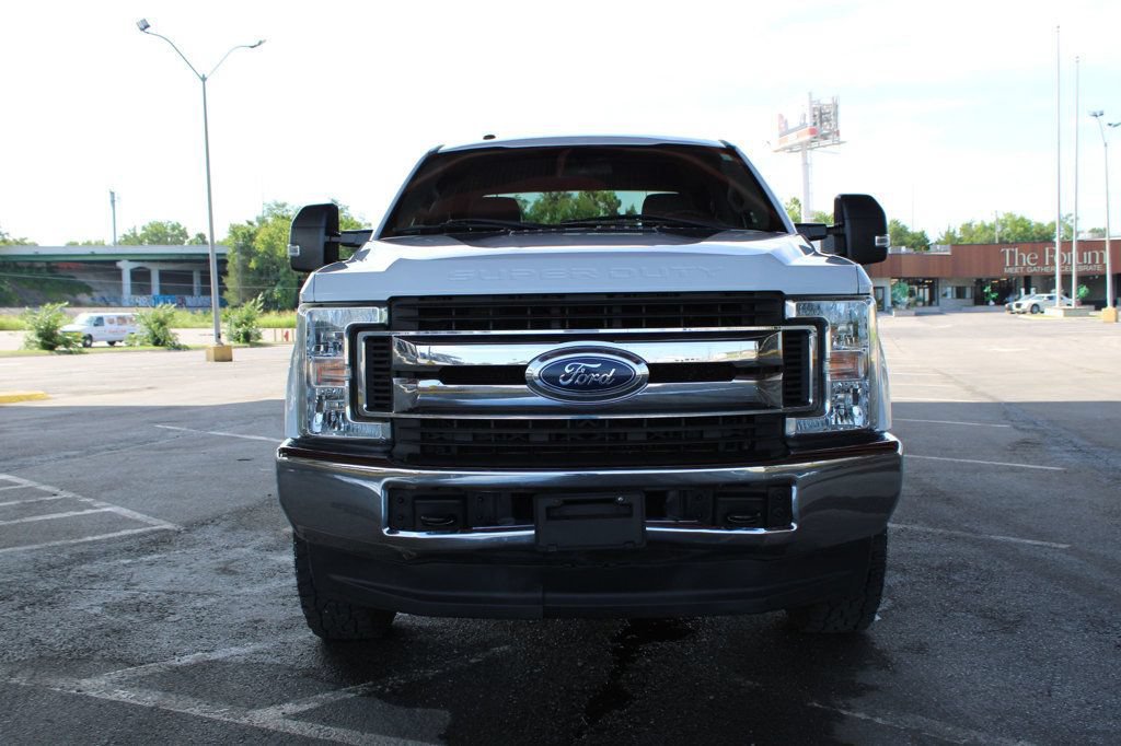 Used 2018 Ford F250 XLT AWD/4WD image 3