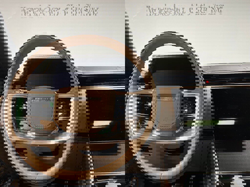 Used 2024 Land Rover Range Rover Long Wheelbase SE image 30