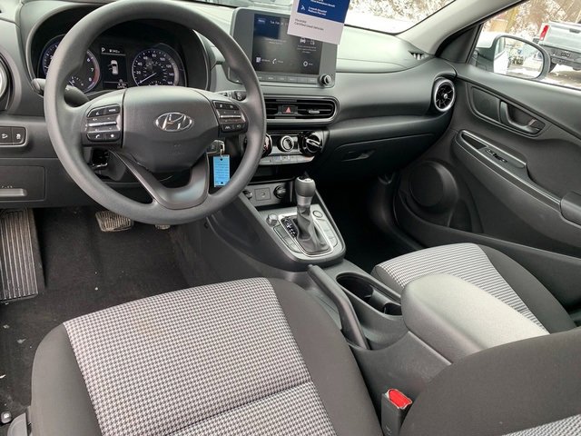 Certified 2023 Hyundai Kona SE w/ Cargo Package image 18