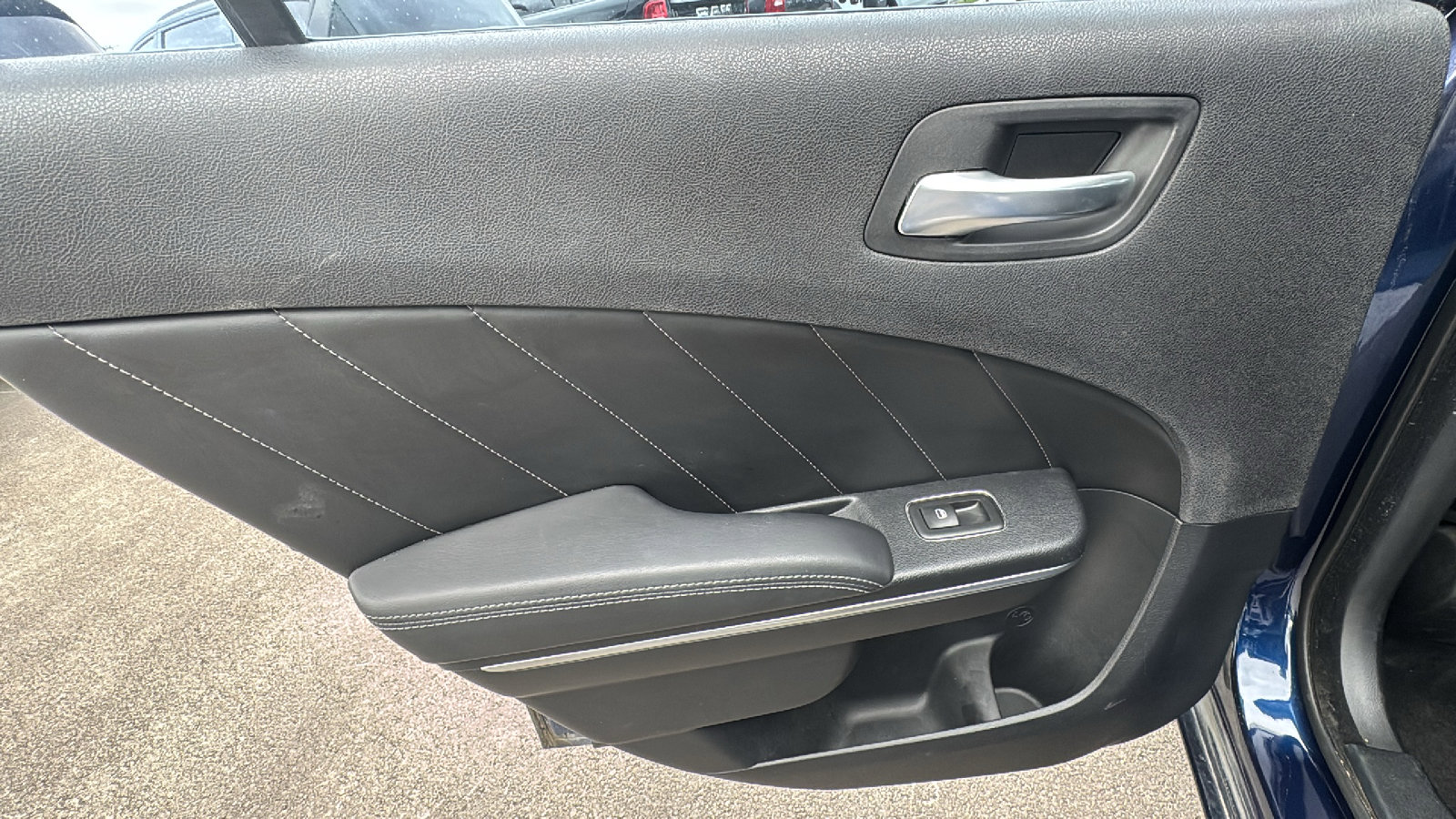 Used 2015 Dodge Charger R/T w/ Plus Group RWD image 15