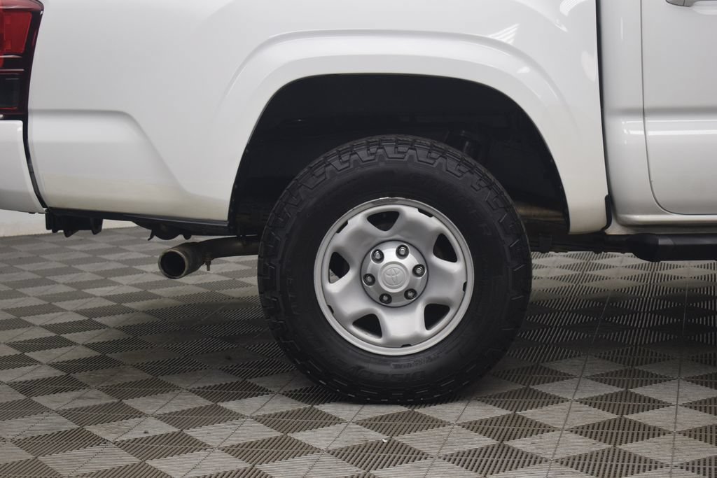 Used 2022 Toyota Tacoma SR AWD/4WD image 30