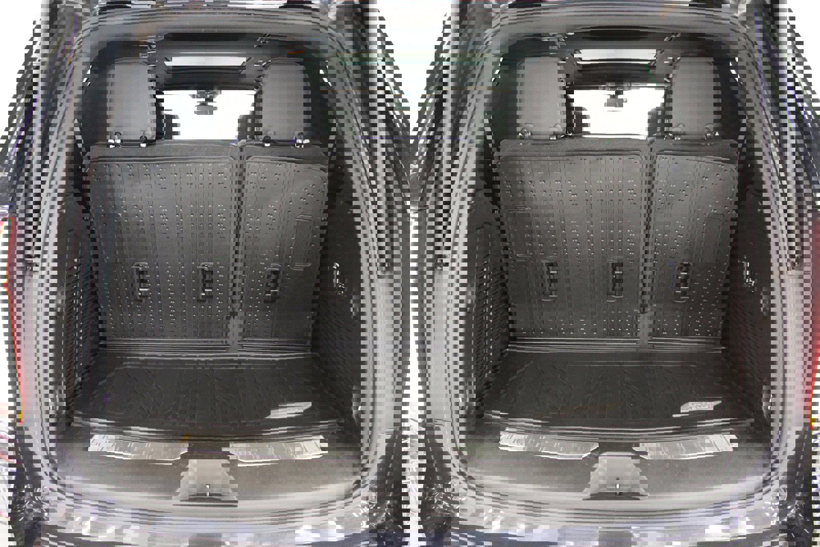 Used 2022 Chevrolet Tahoe Premier image 9