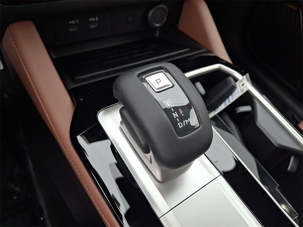 New 2026 Mitsubishi Outlander SEL image 9