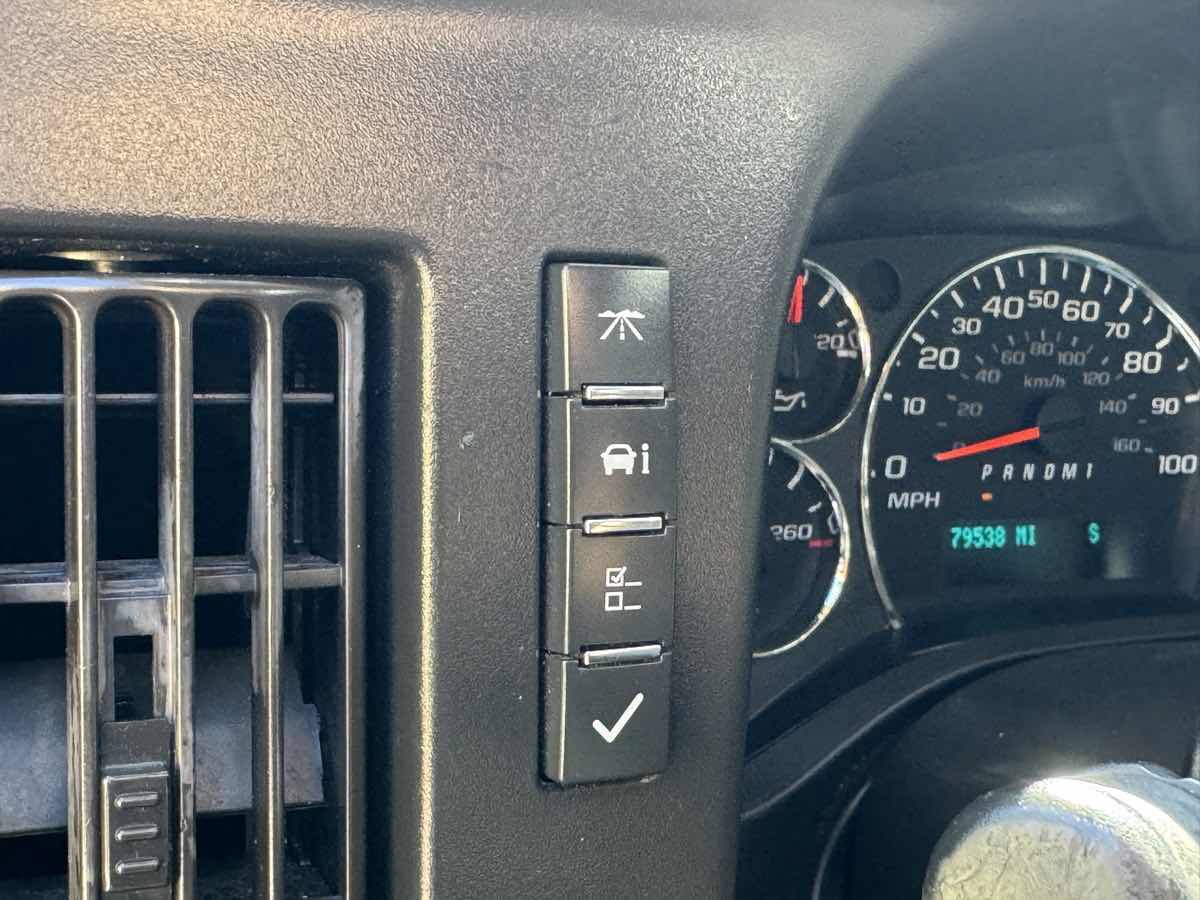 Used 2021 Chevrolet Express 2500 Extended w/ Driver Convenience Package RWD image 22