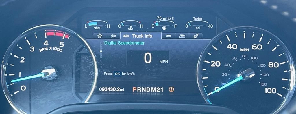 Used 2017 Ford F250 Lariat w/ Lariat Value Package AWD/4WD image 22