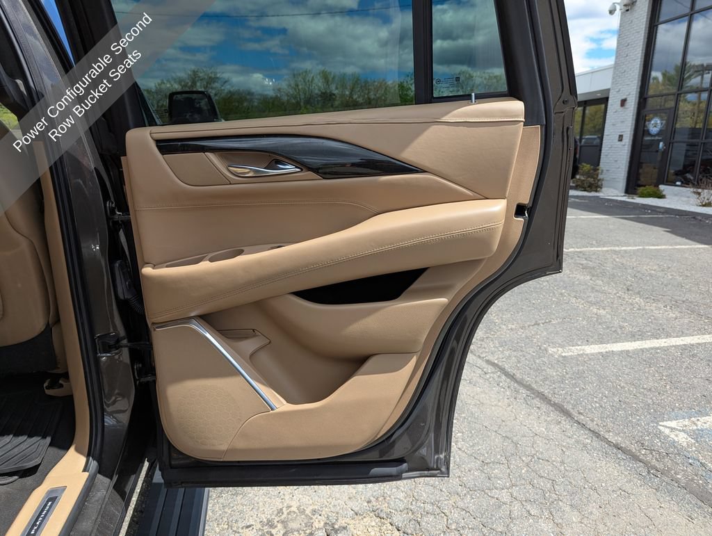 Used 2020 Cadillac Escalade Platinum AWD/4WD image 42