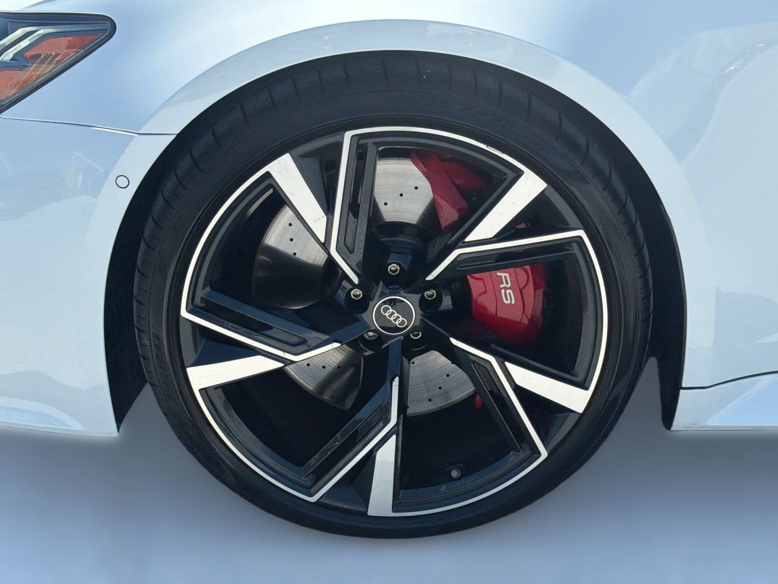 Certified 2023 Audi RS 6 w/ Executive Package AWD/4WD image 13