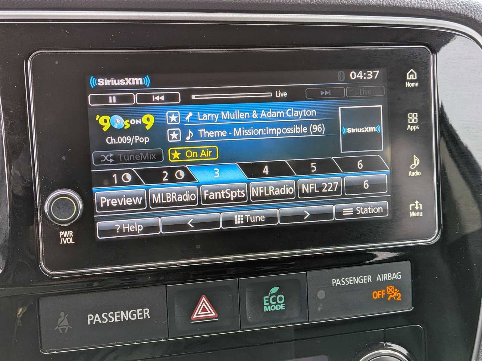 Used 2018 Mitsubishi Outlander SEL image 24