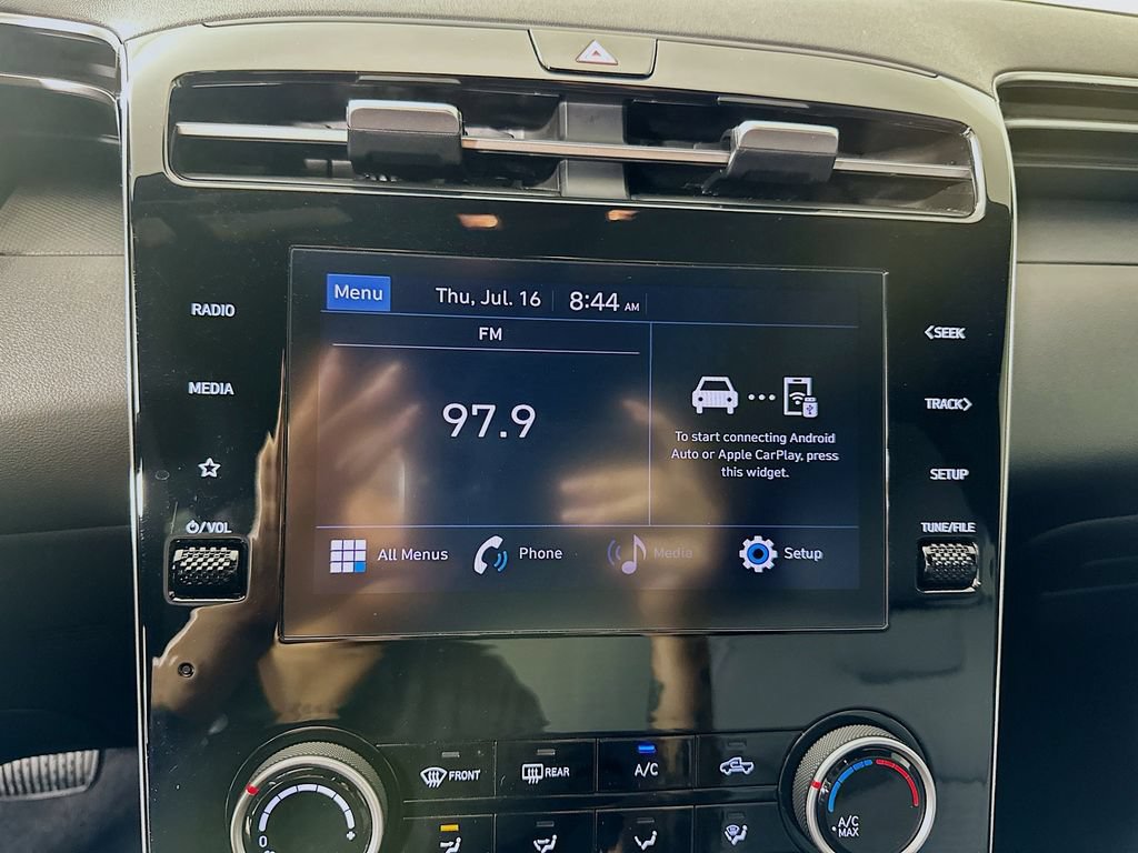 Certified 2024 Hyundai Santa Cruz SE FWD image 11