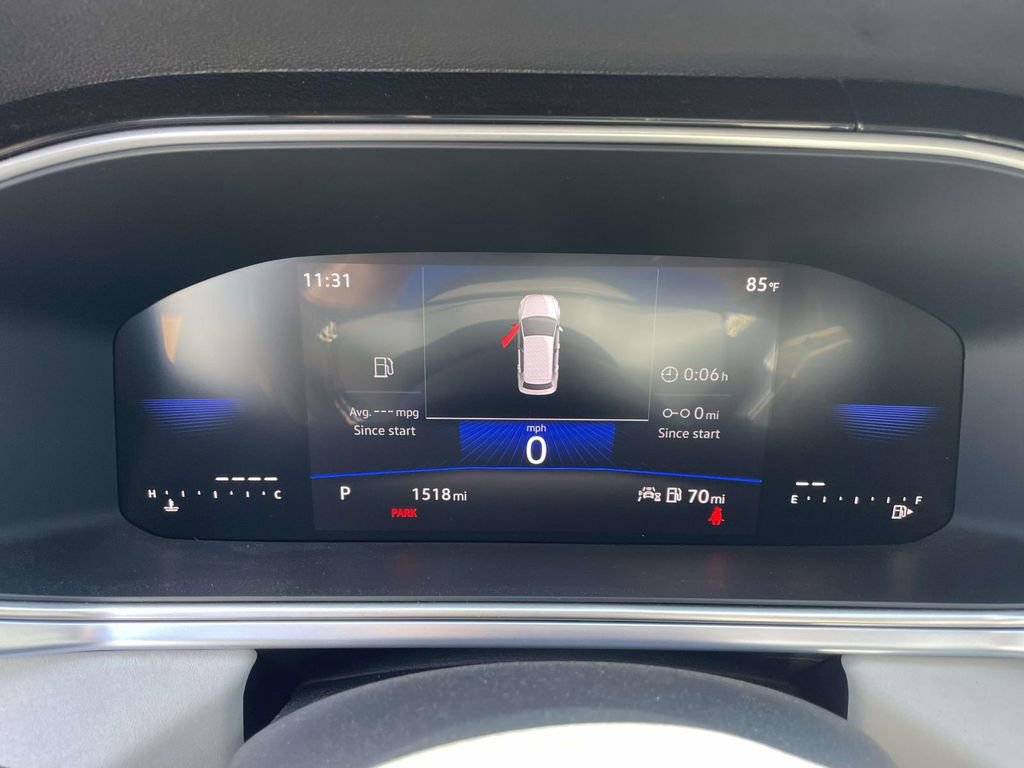 Used 2025 Volkswagen Taos SE FWD image 19