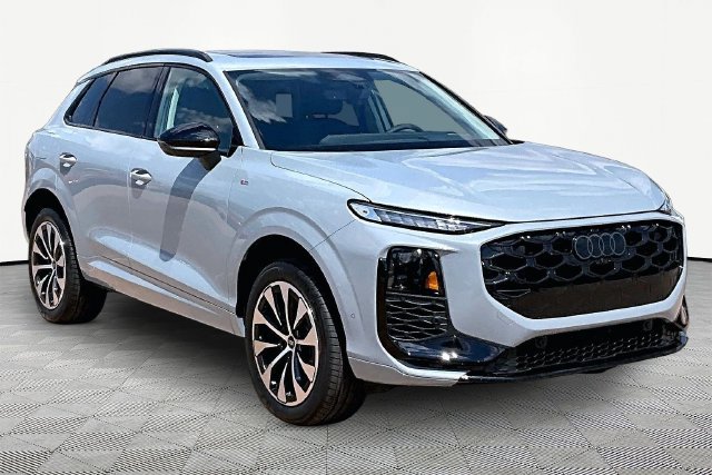 New 2026 Audi Q3 quattro 2.0T AWD/4WD image 11