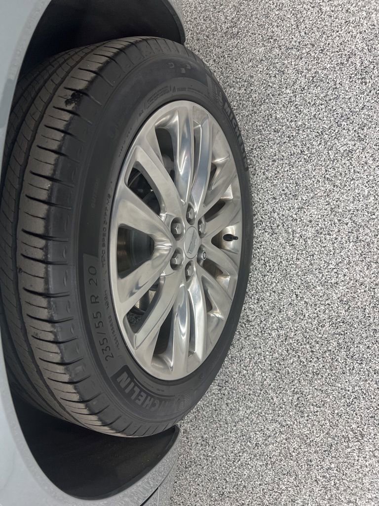 Used 2023 Cadillac XT6 Premium Luxury w/ Technology Package image 8