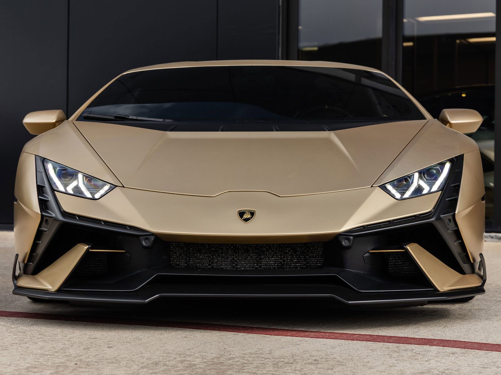 Used 2023 Lamborghini Huracan Tecnica RWD image 5