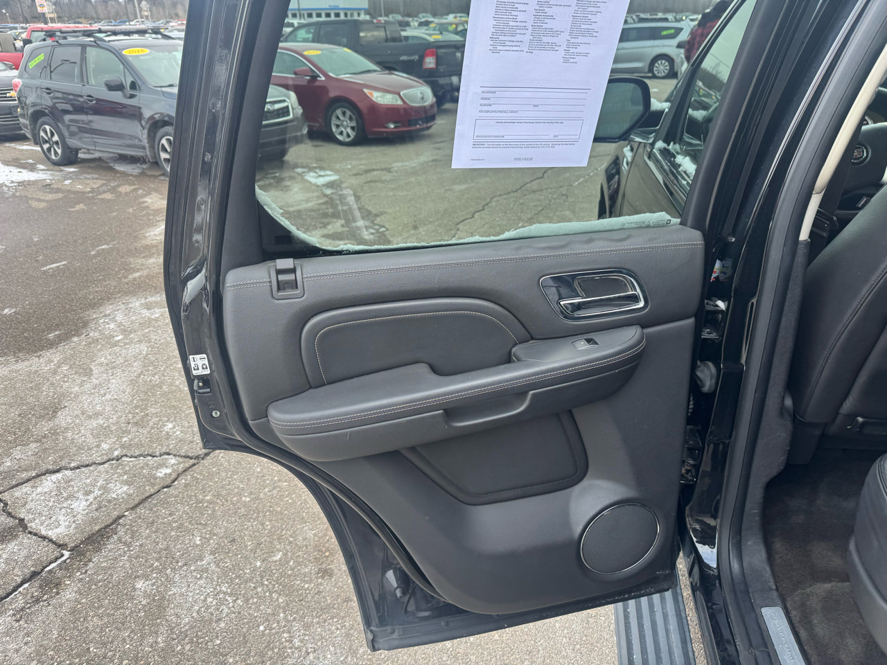 Used 2014 Cadillac Escalade Platinum image 13