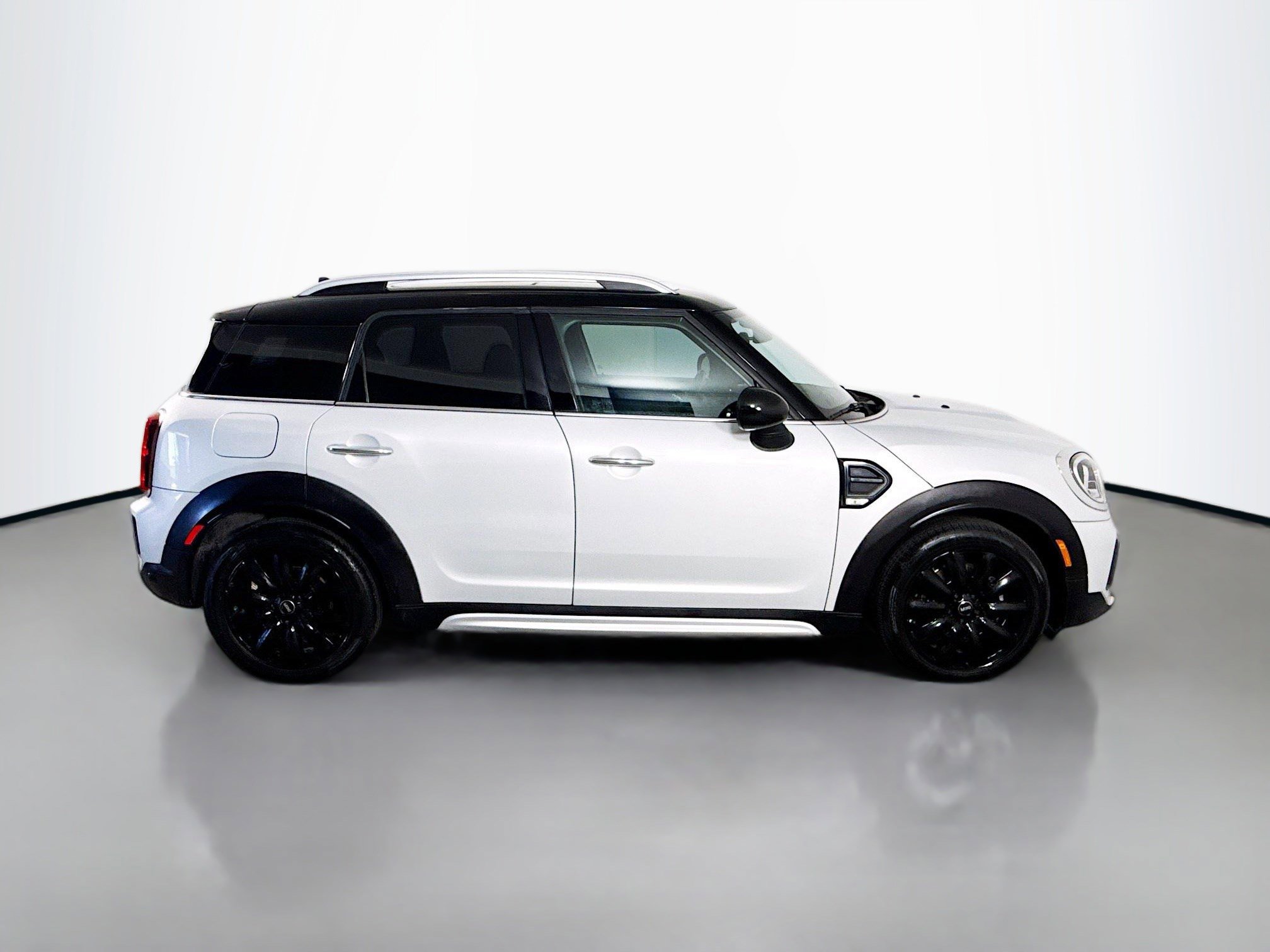 Used 2021 MINI Cooper Countryman image 11
