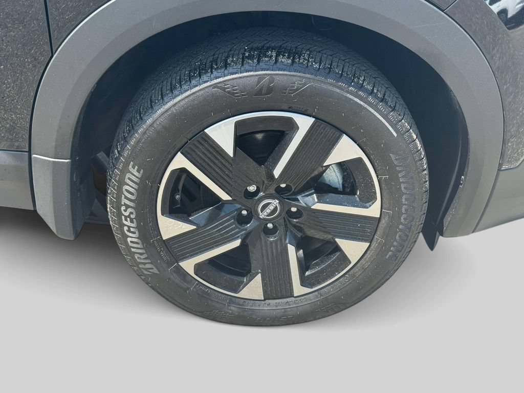Used 2026 Nissan Kicks SV w/ Cold Weather Package AWD/4WD image 8