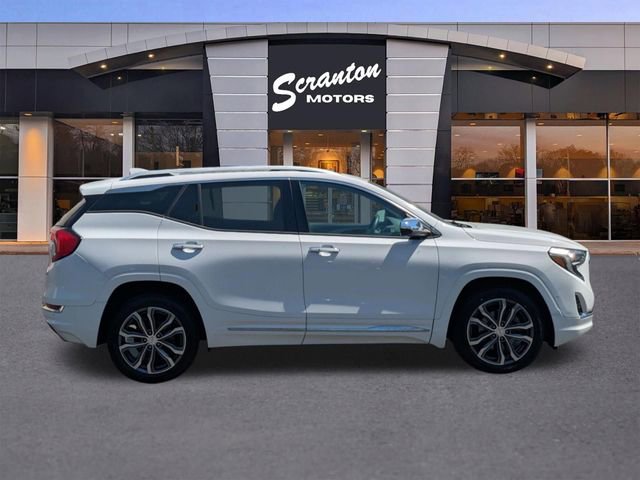 Used 2019 GMC Terrain Denali w/ Advanced Safety Package AWD/4WD image 6