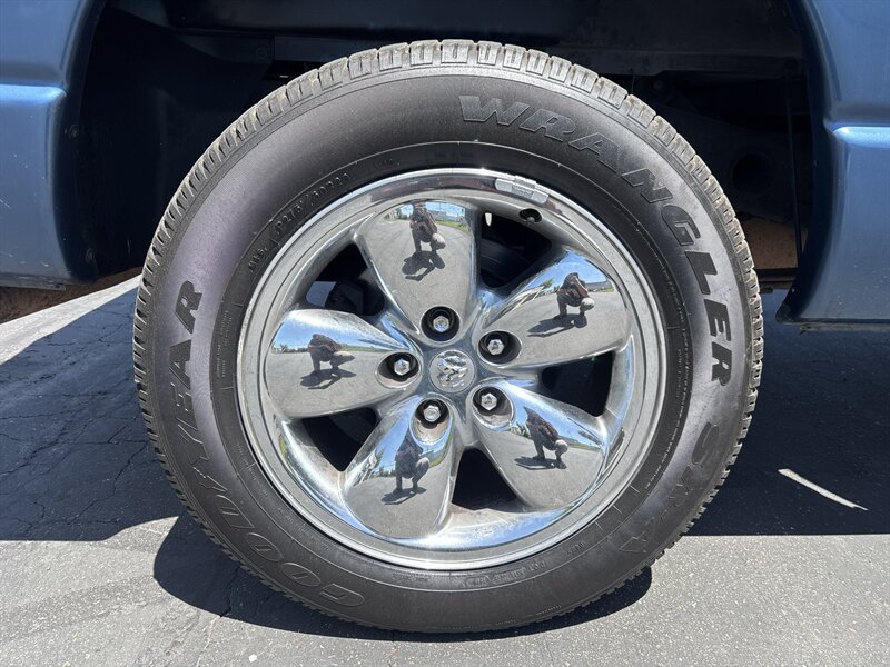 Used 2002 Dodge Ram 1500 Truck 2WD Quad Cab image 17