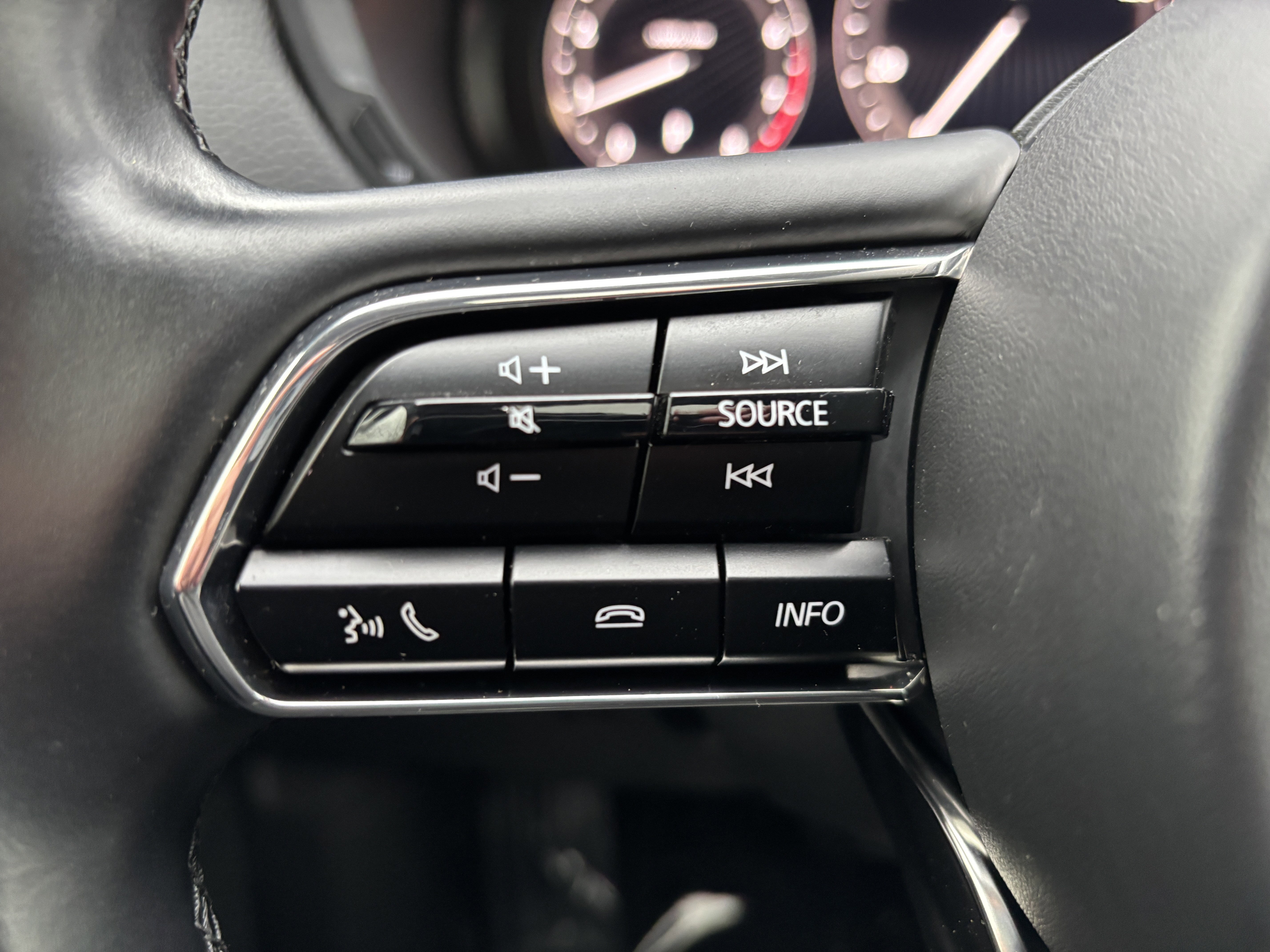 Used 2025 MAZDA CX-90 3.3 Turbo w/ Premium Sport Pkg image 31