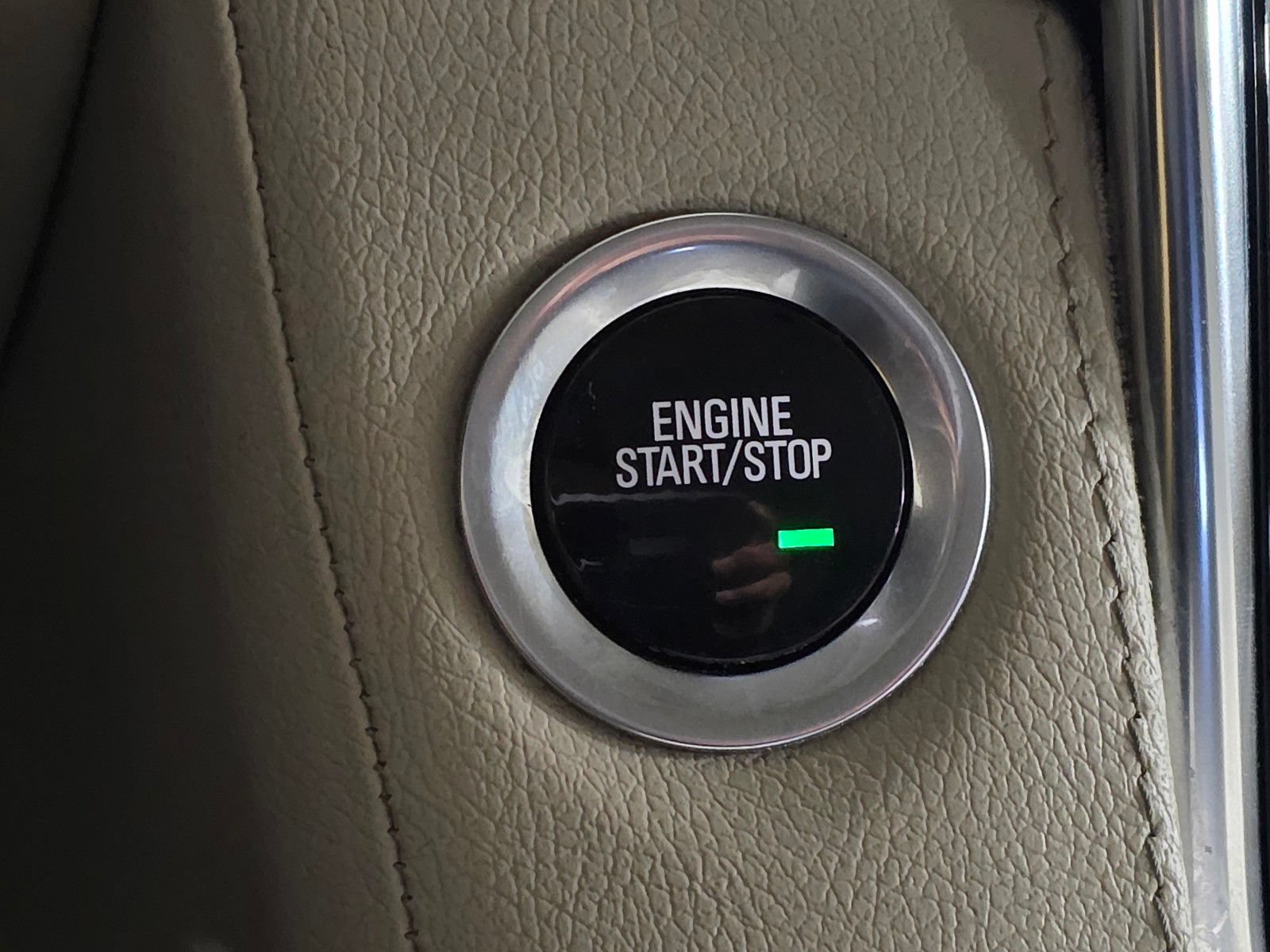 Used 2015 Cadillac Escalade Premium AWD/4WD image 31