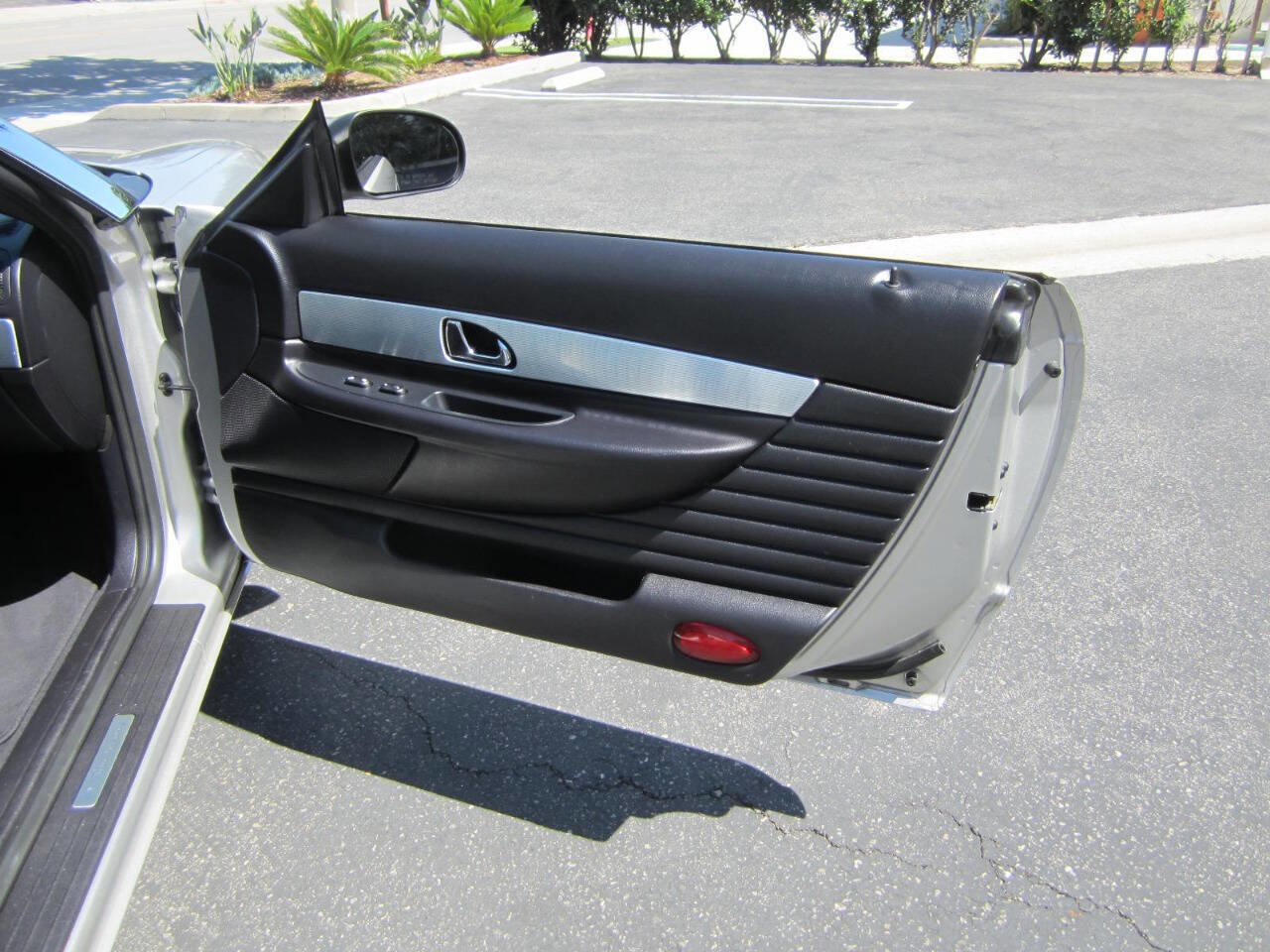 Used 2004 Ford Thunderbird Deluxe RWD image 24