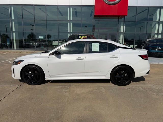 Used 2025 Nissan Sentra SR image 2