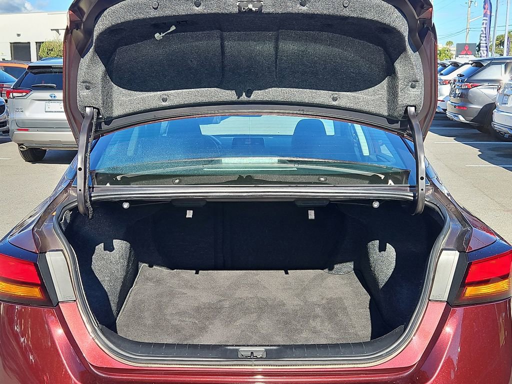 Used 2024 Nissan Altima 2.5 SV image 8