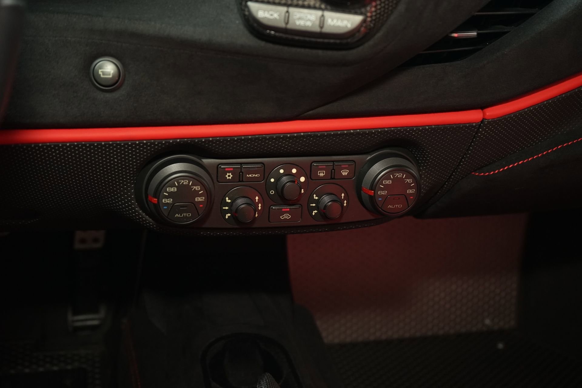 Used 2020 Ferrari 488 Pista Spider image 22