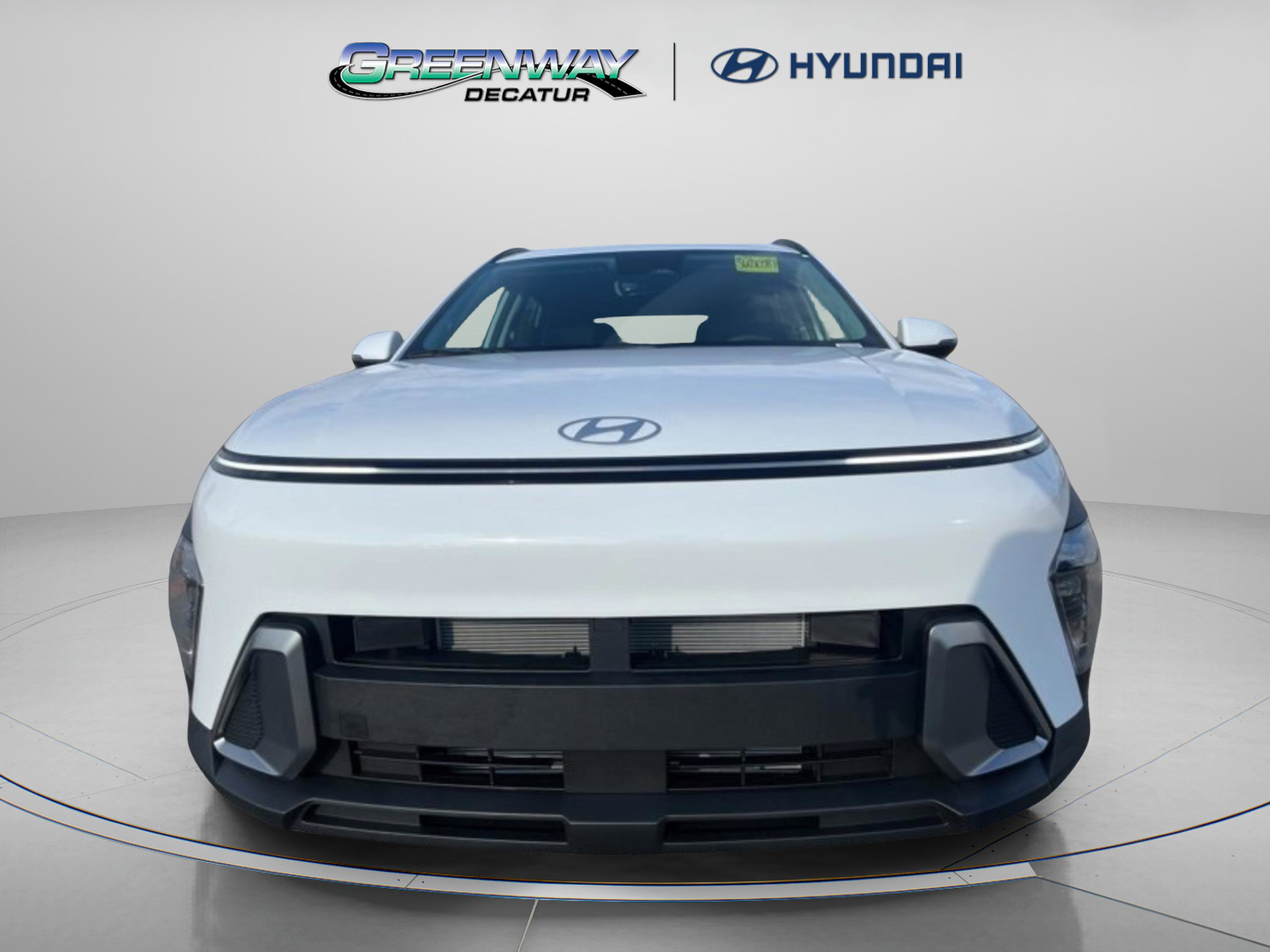 Certified 2025 Hyundai Kona SEL AWD/4WD image 2