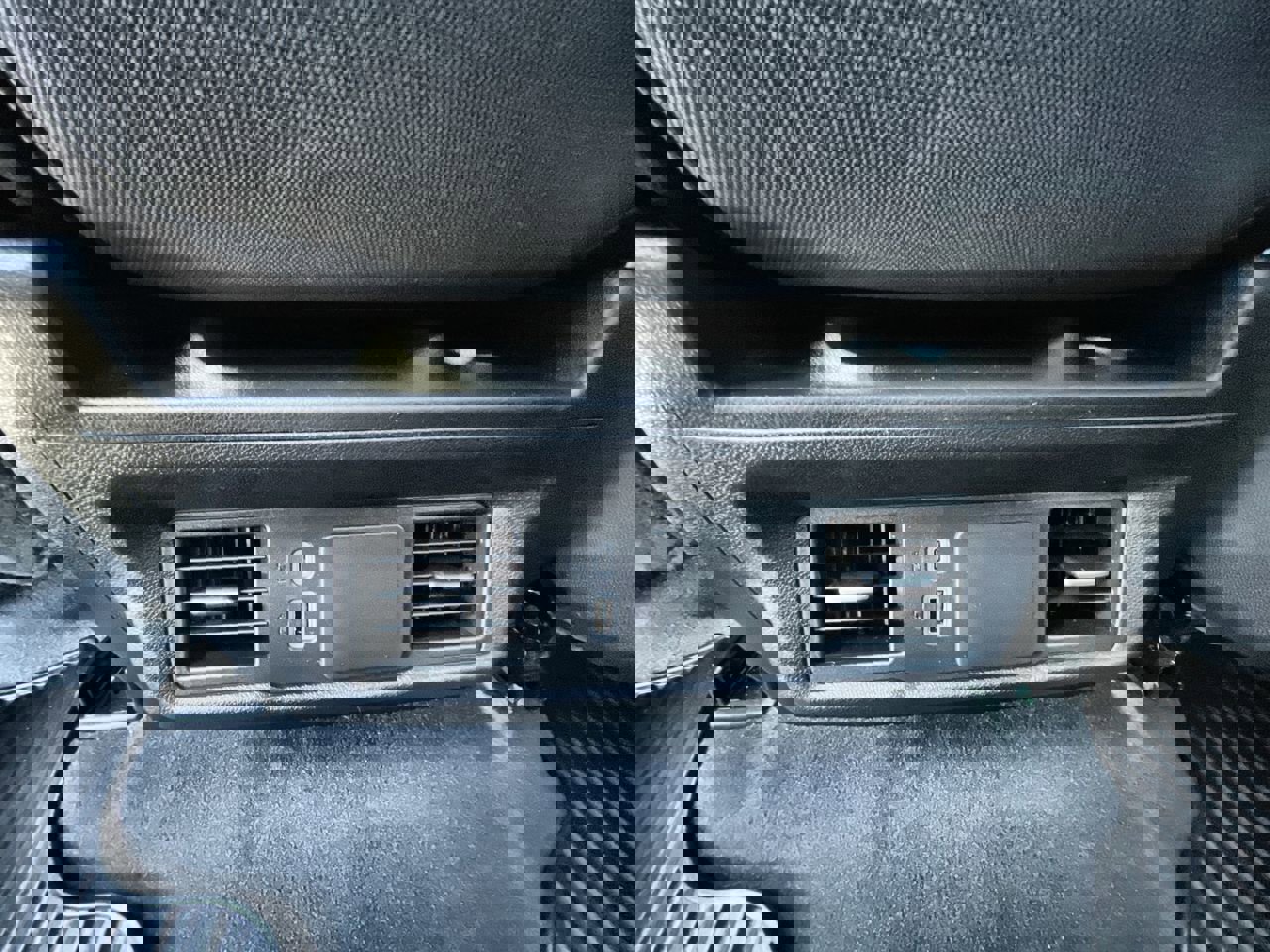 Used 2024 Chevrolet Silverado 2500 Custom w/ Custom Value Package image 21