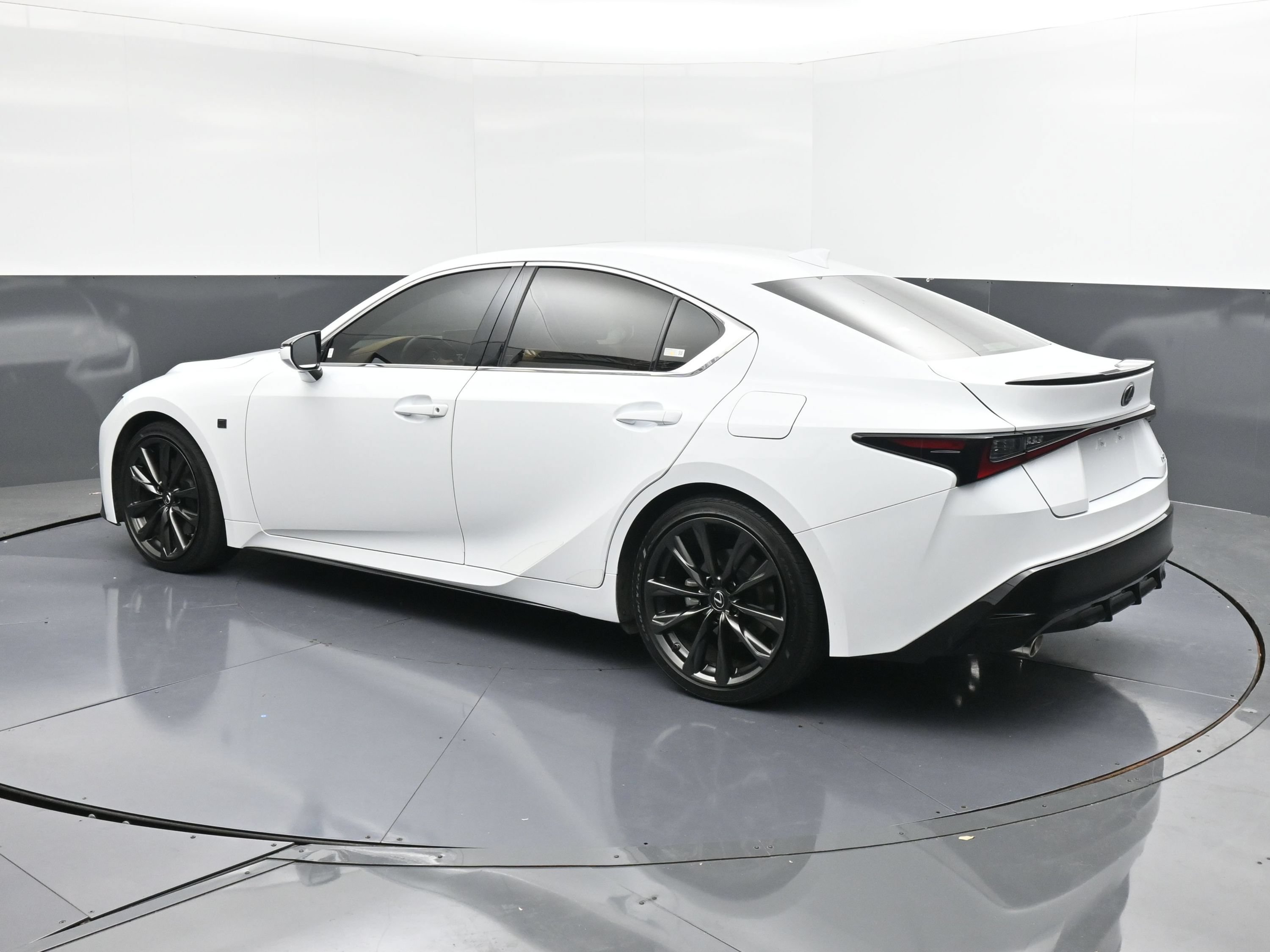 Used 2024 Lexus IS 350 F Sport RWD image 6