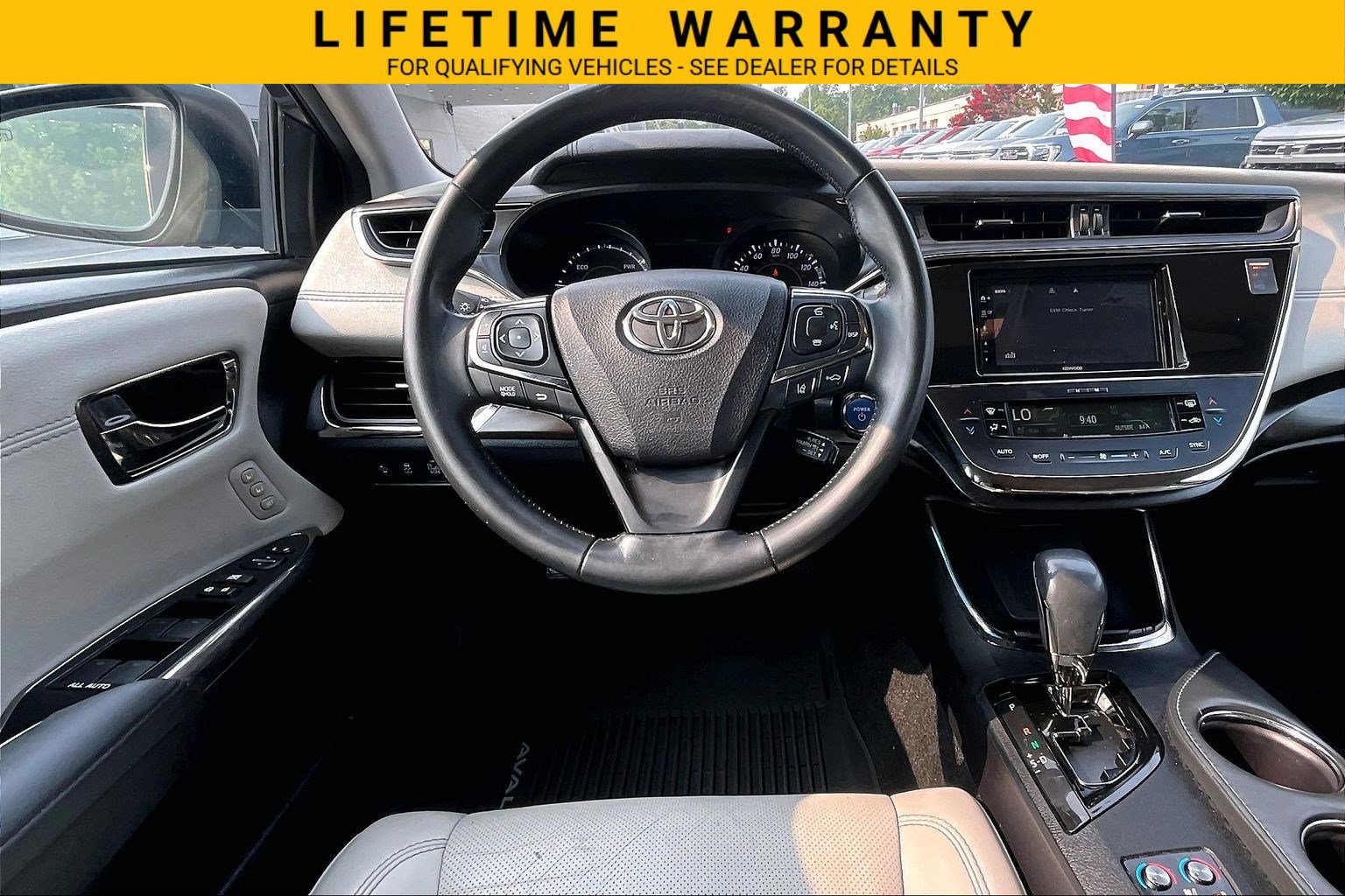 Used 2017 Toyota Avalon Limited w/ All Weather Liner Package FWD image 5