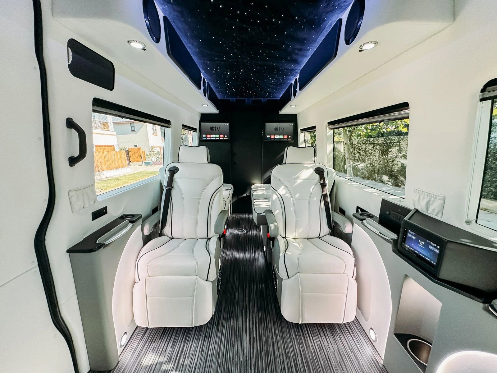 Used 2025 Mercedes-Benz Sprinter 3500 image 9