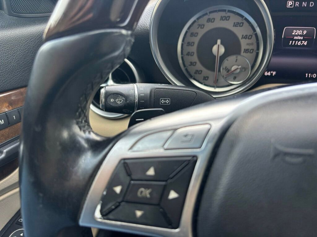 Used 2015 Mercedes-Benz SLK 250 2015 MERCEDES-BENZ SLK 250 image 32