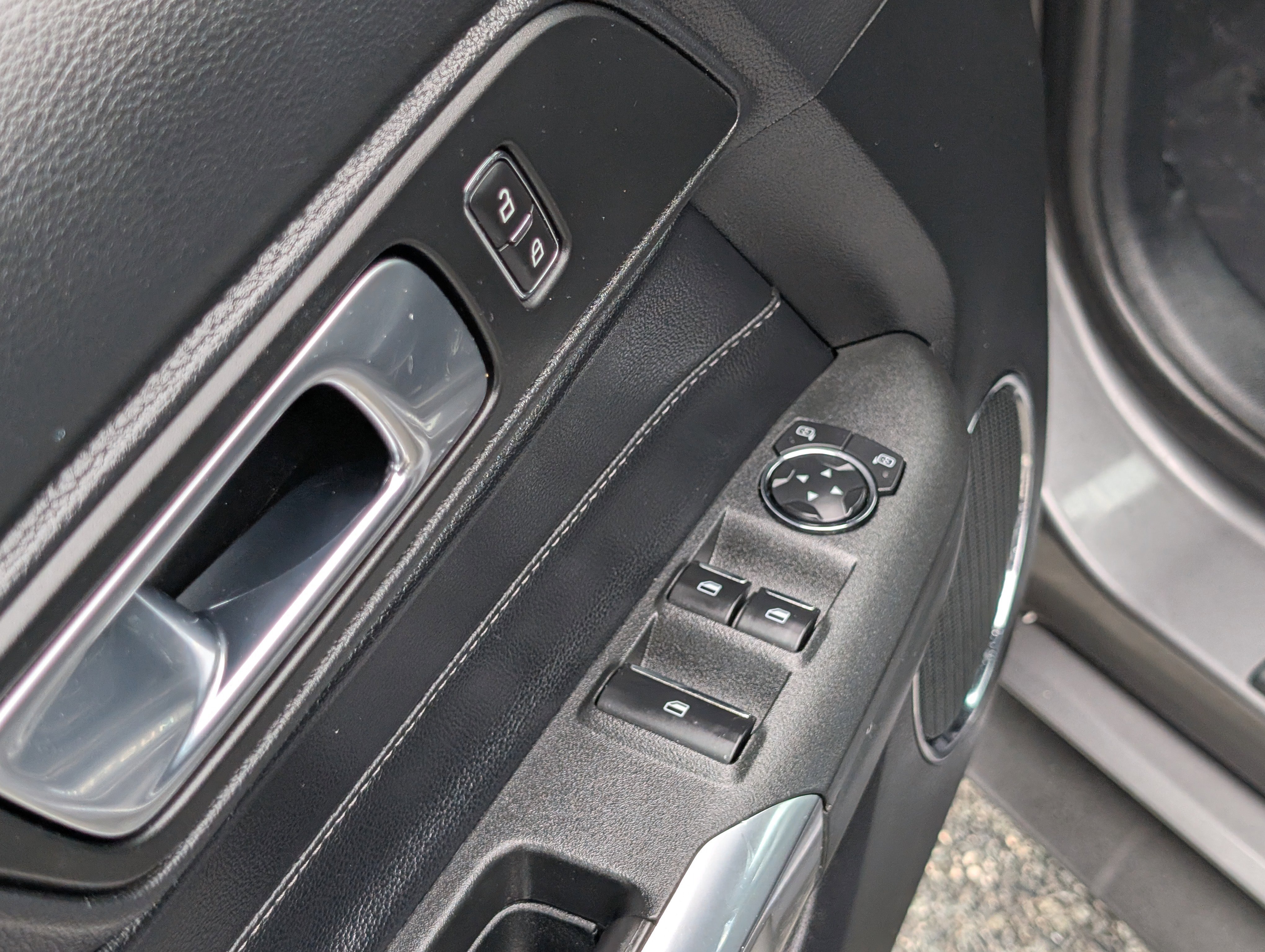 Used 2023 Ford Mustang Premium RWD image 15