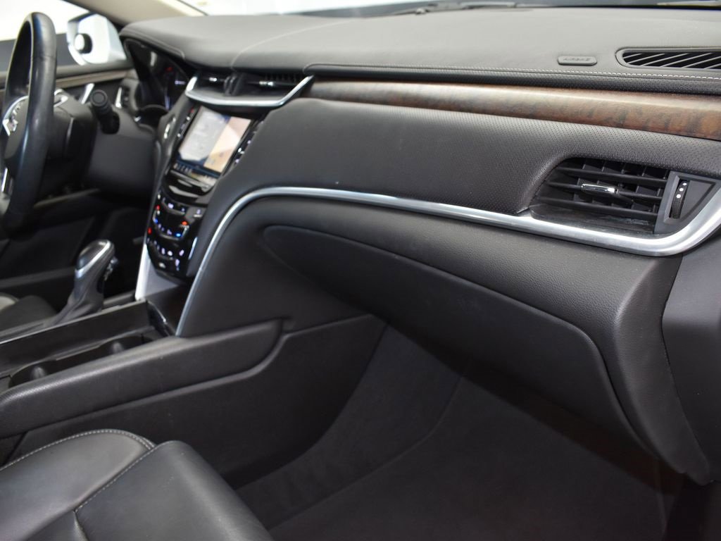 Used 2018 Cadillac XTS Luxury image 24