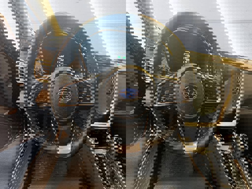 Used 2025 Subaru Outback Limited image 9