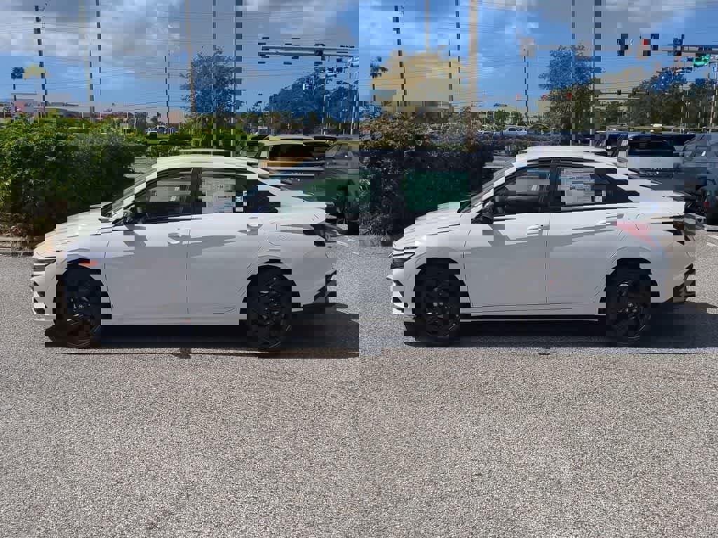 New 2026 Hyundai Elantra Sport image 3