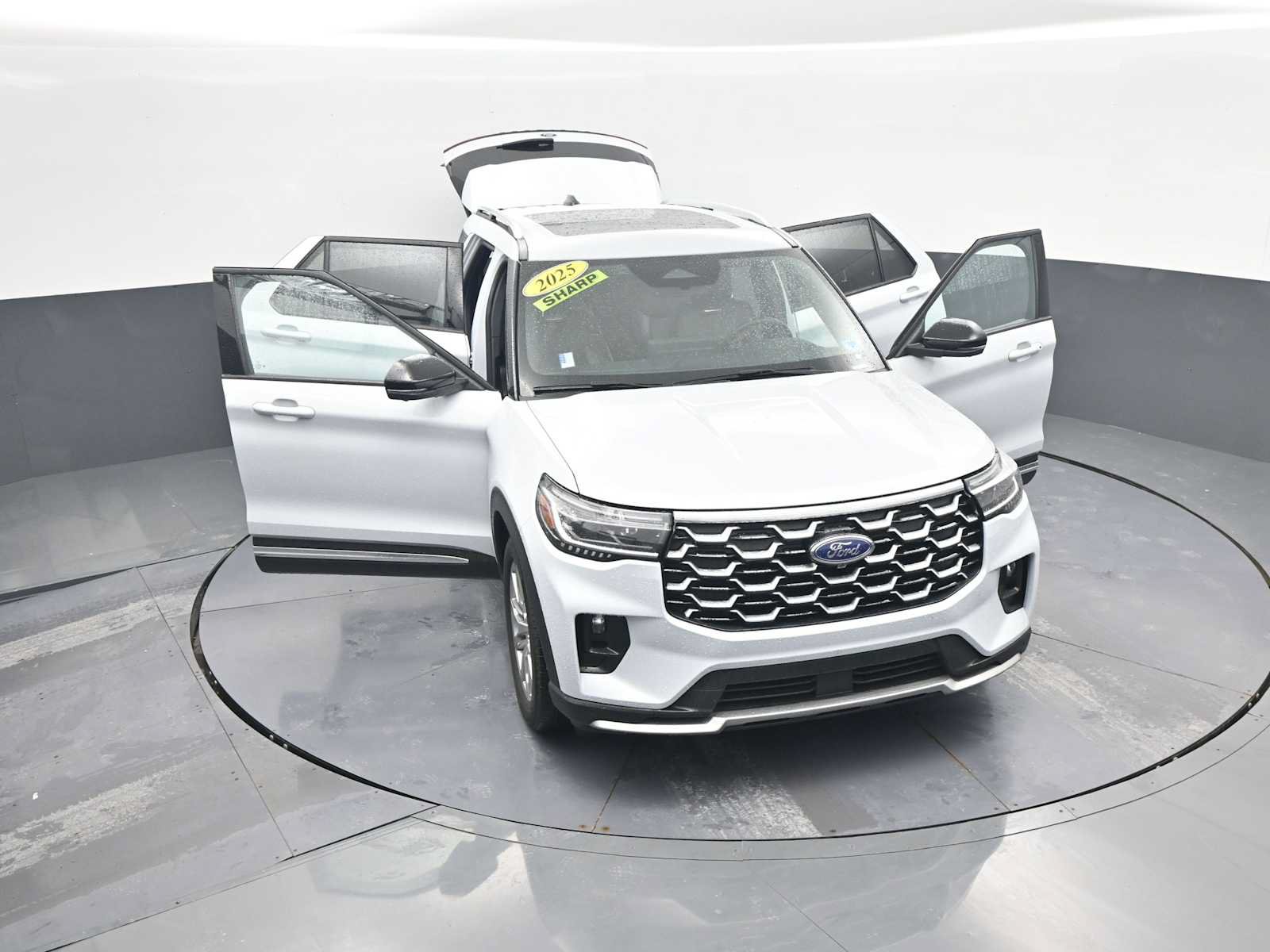 Used 2025 Ford Explorer Platinum RWD image 45