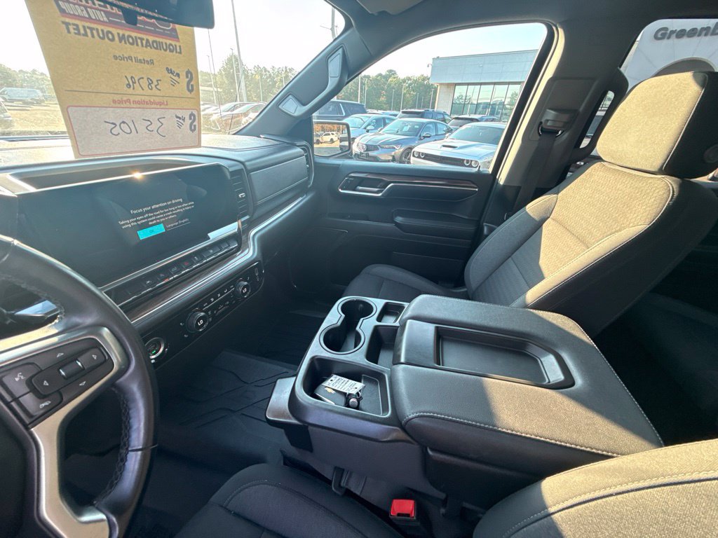 Used 2023 Chevrolet Silverado 1500 LT w/ Protection Package AWD/4WD image 18